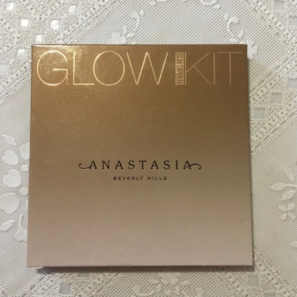 🆕NWOB Anastasia Beverly Hills Sun Dipped Glow Kit
